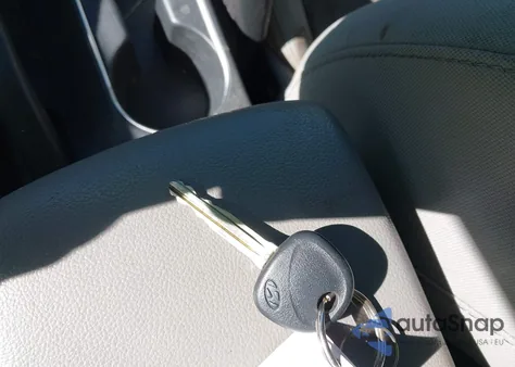 2017 Hyundai Elantra Se from USA, damaged, VIN 5NPD84LF8HH030637